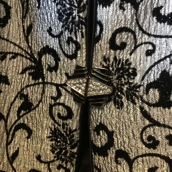 Ladies Jacket - Picture 3 of 4